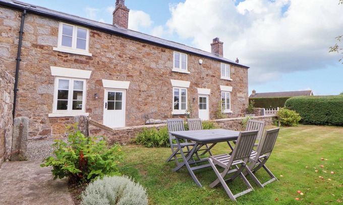 Nercwys Casa | ISFRYN, family friendly, character holiday cottage in Nercwys