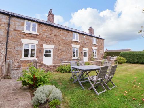 Nercwys Casa | Isfryn