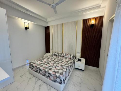 Vrindavan Hotel | Ishawar daam