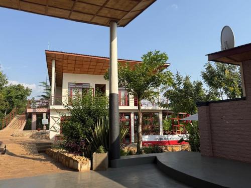 Gitarama Casa | Ishobe farm stay Experience and Wellness Retreat