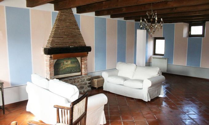 Valeggio sul Mincio Apartamento | Isidoro: apt. de buen gusto, cerca de Peschiera del Garda, rodeado de vegetación