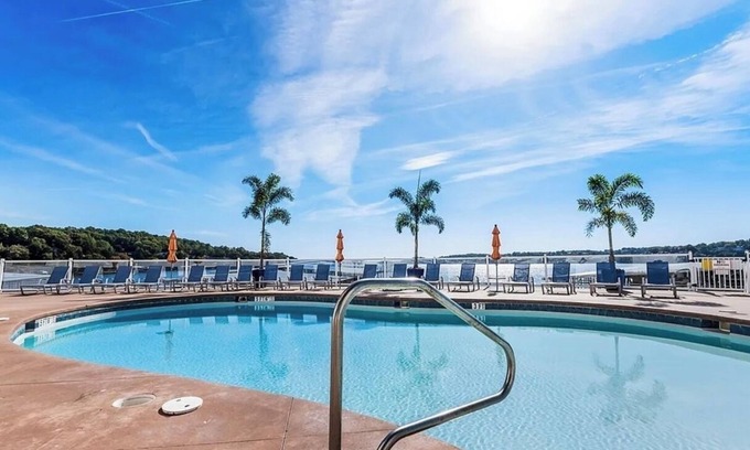Rocky Mount Condominio | Isla Del Sol Lake Escape! 12x32 Boat slip available!!