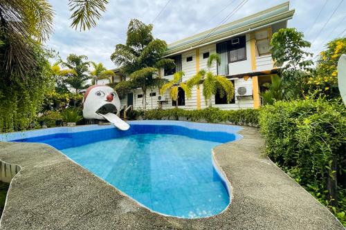 Baler Complejo | Isla Virginia Pantalan