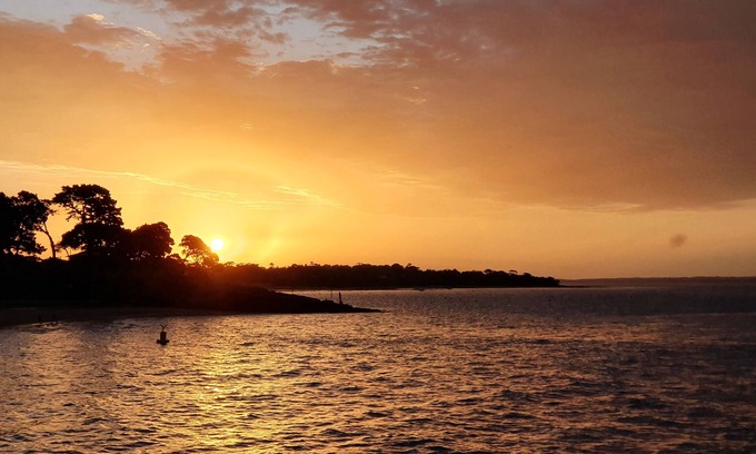 Cowes Casa | Island Escape: estaciona el auto y camina hacia todo