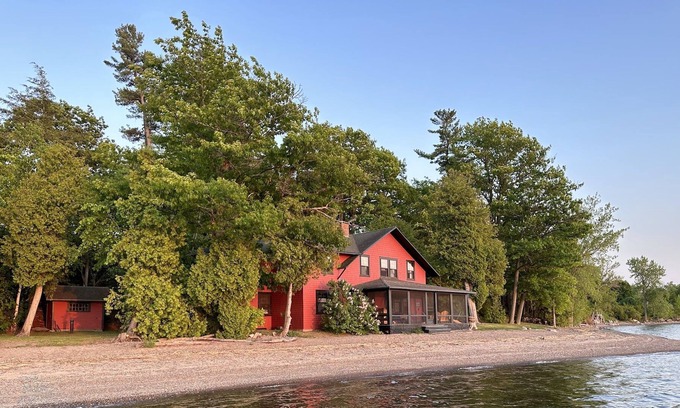 Isle La Motte Casa | Island Escape - Vintage Summer Camp on Lake Champlain