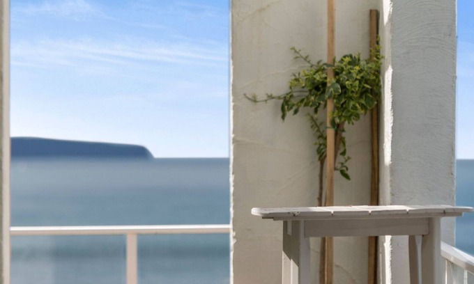 Whale Beach Casa | ISLAND IN THE SUN by Palm Beach Holiday Rentals
