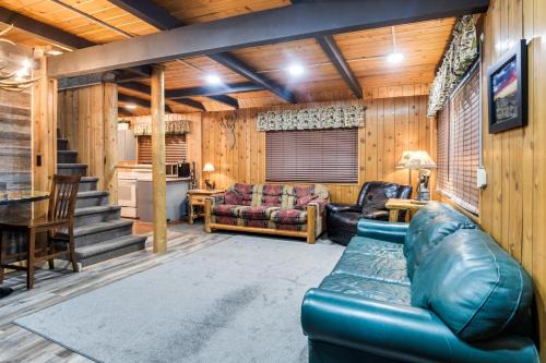 Island Park Casa | Island Park Cabin Getaway Less Than 24 Mi to Yellowstone!