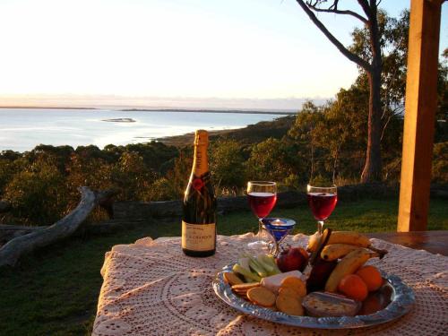Smithton Casa | Island View Spa Cottage