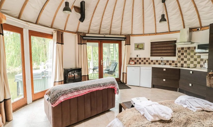 Beckford Cabaña | Isla Yurt, BECKFORD