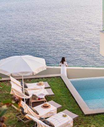 Santa Maria Maior Villa | Islander - Funchal Seaside Villas