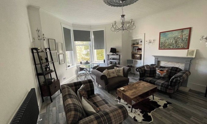 Rothesay Apartamento | 6 Guests - 3 Bedrooms - Sea View - Pet Friendly