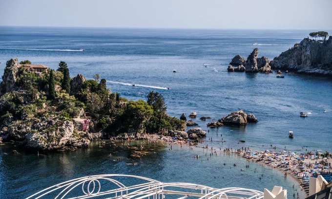 Mazzaro Apartamento | Isola Bella Luxury View