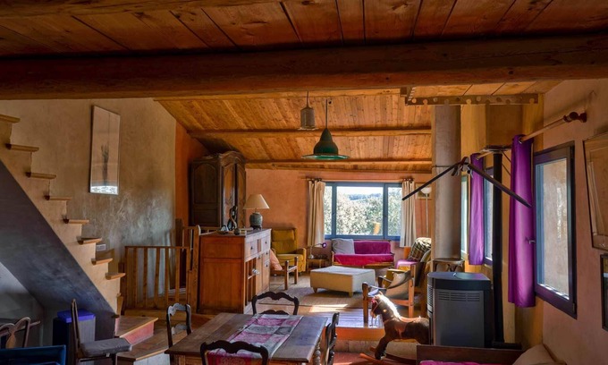 Valensole Otro | Isolated, authentic farmhouse with natural swimming pool