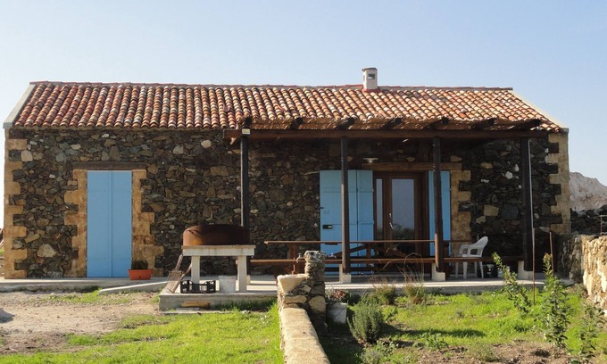 Sassari Casa | redil aislado tradicional con piscina con vistas al campo. mar 500