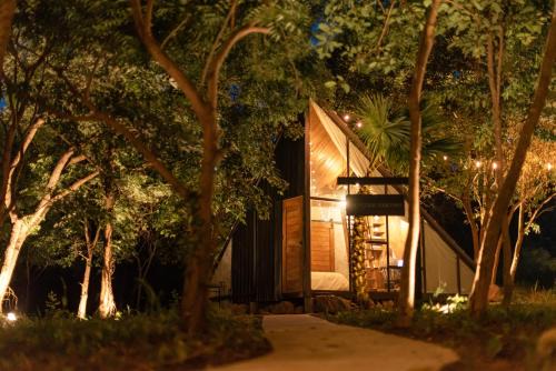 Koh Lan Casa | Issara Bar&House