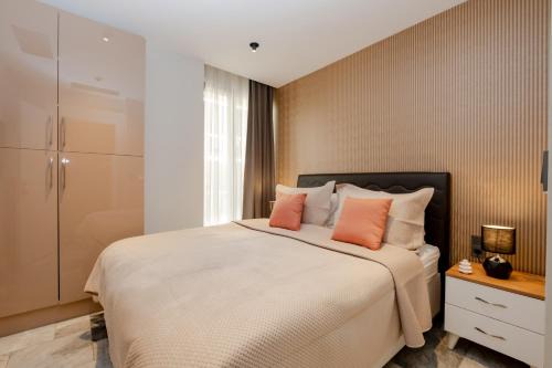 Gumussuyu Mahallesi Hotel | Istanbul Apartments