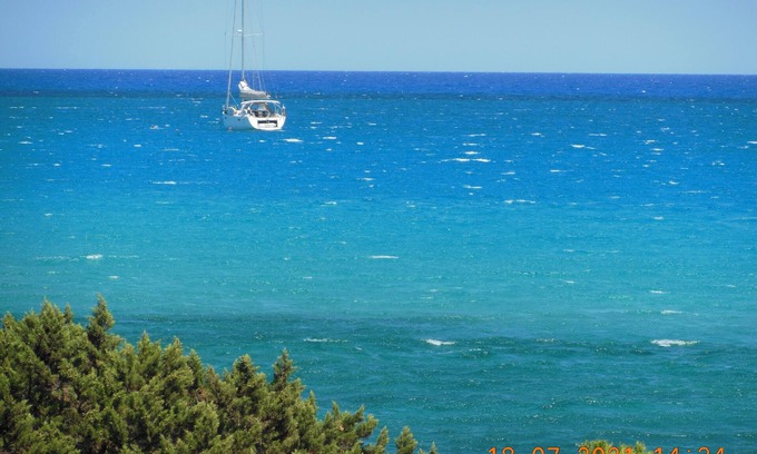 Orosei Apartamento | Cerdeña, Calaliberotto apartamento en villa en el 1er piso frente a la playa