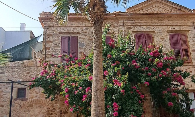 Chios Apartamento | It is a five minute walk from the port and five minutes drive from the airport.