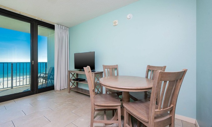 Gulf Shores Condominio | ¡Es el mejor momento para la playa! Reserve ahora y ahorre $$