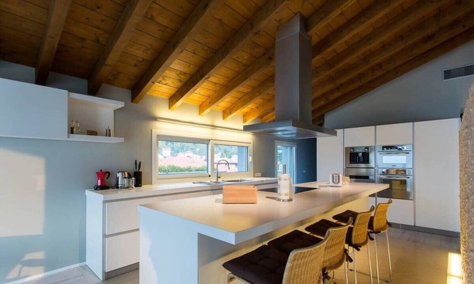 Maccagno Apartamento | Luxury 4 bed penthouse apartment with pool