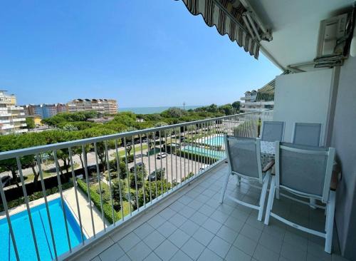 Porto Santa Margherita Apartamento | Relax in a our pool view apartment