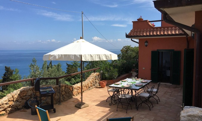 Porto Santo Stefano Villa | "CASA AZUL" precioso chalet adosado con vistas impresionantes