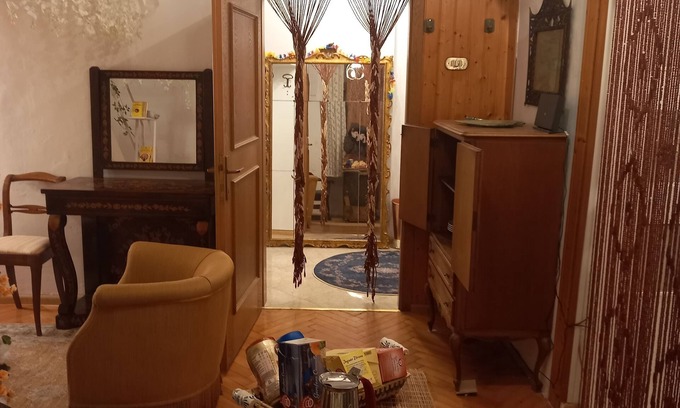 Martignano Apartamento | Romantic Apartment in Historic Trento, Italy - Mountain Views