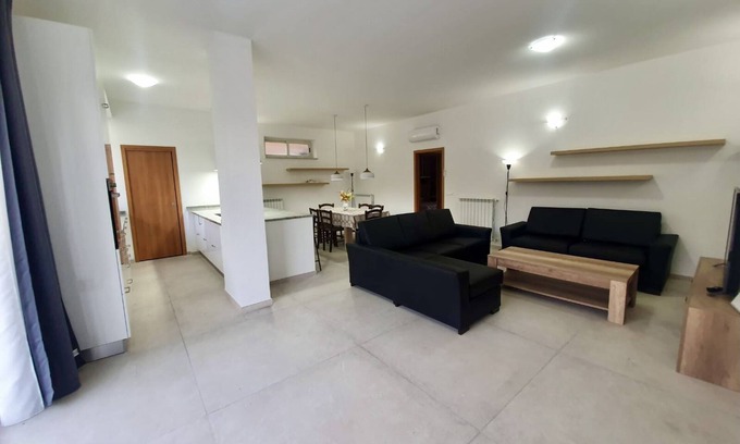 Santa Caterina Dello Ionio Marina Apartamento | New apartment (2021) spacious for 7 people and within walking distance to the sea