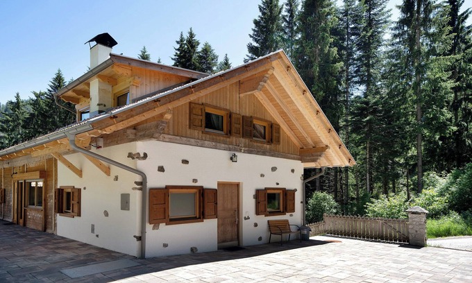 Senale San Felice Apartamento | Apartamento "Unterurbanhof Die Eins" con vistas a la montaña, terraza con jardín y sauna