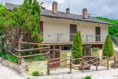 Bolognola Casa | Italian Experience-Casa TraMonti