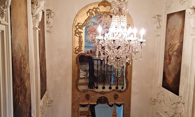 Redmont Park Casa | Italian Villa with city view of Birmingham with hot tub and security!