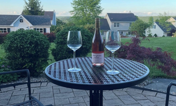 South Hill Apartamento | Ithaca Gem- Close to it All. Breathtaking Views!