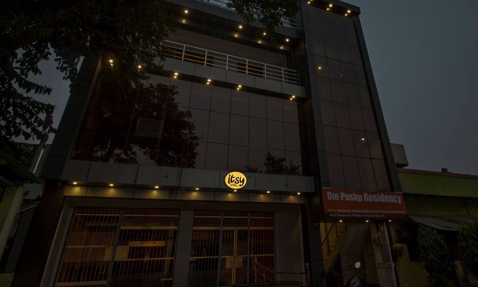 Mathura Hotel | Itsy Hotels Om Pushp Residency