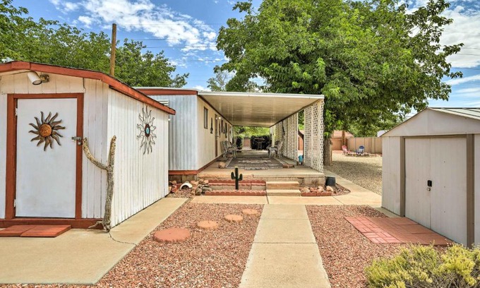 Ivins Casa | Ivins Retreat with Private Yard and Mtn Views!