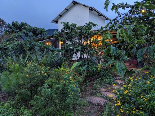 Duc Trong Apartamento | Ivy Coffee Farm - Garden House