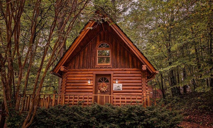 Benton Apartamento | Ivy Cottage | Cute Cottage Along The Ocoee River