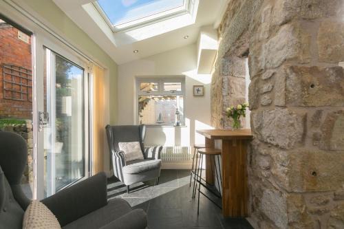 Lelant Casa | Ivy Mount-Cottage-Dog Friendly-Woodburners