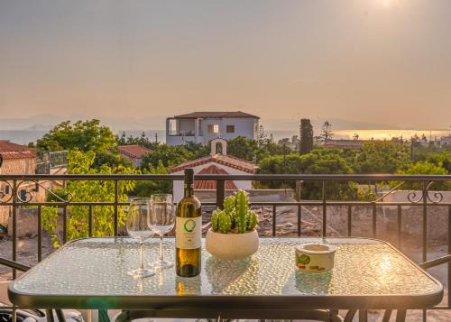 Aegina Town Casa | Ivy's Light