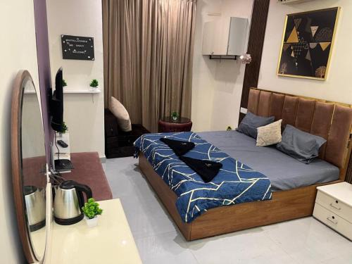 Andheri West Apartamento | Ivy Splendour Private Studio B, Oshiwara
