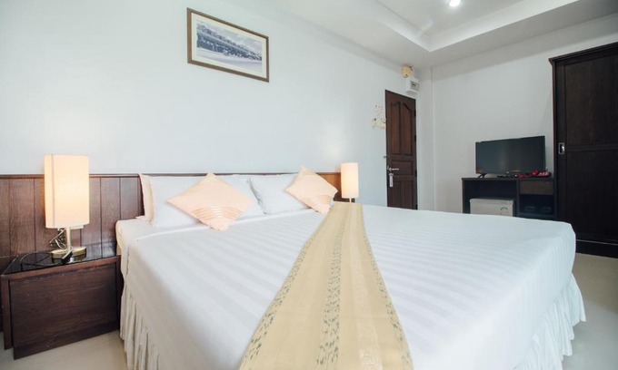 Hua Hin Hotel | Iyara Hua Hin Lodge