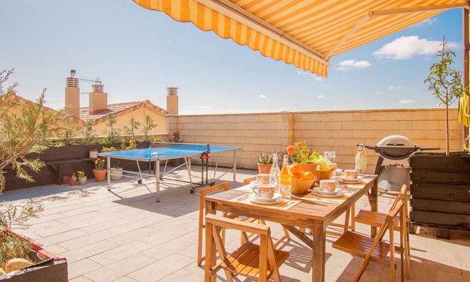 Mendigorria Casa | Casa rural Izargi con amplia terraza