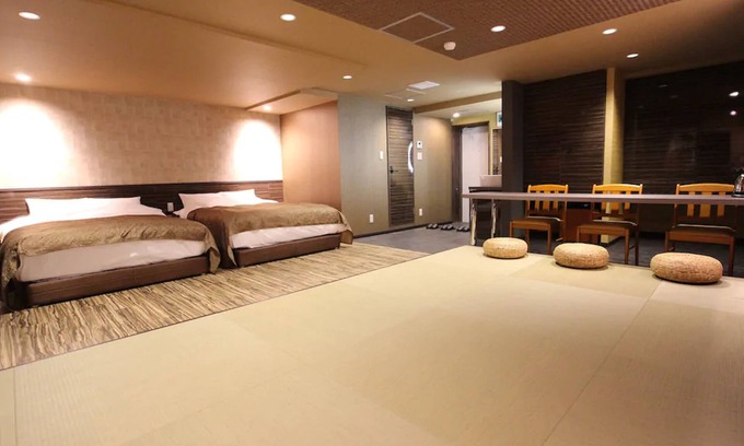 Chuo Casa | J hotel