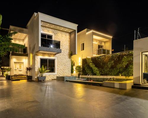 Accra Villa | J&M Exclusive Villa