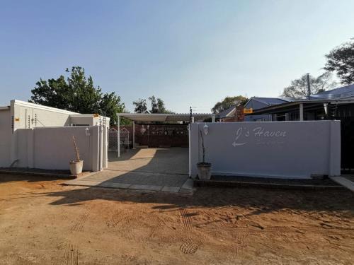 Kimberley Apartamento | J's Haven Self-Catering