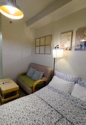 Binan City Apartamento | J Studio - Fast WiFi, 55" UHD TV with Netflix & Prime Video, Free Pool Access