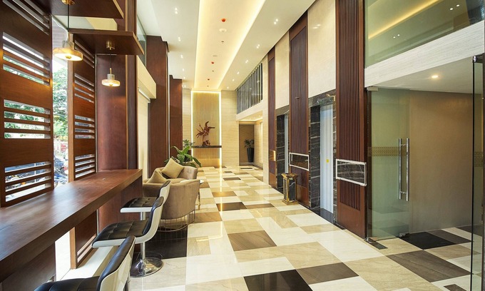 Mandurriao Hotel | J7 Plaza Hotel