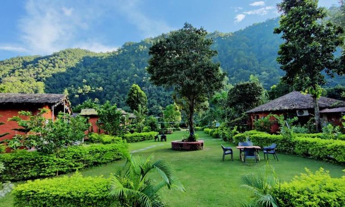 Sona Nadi Range Cabina | Jaadooghar Maatre Yoga Retreat