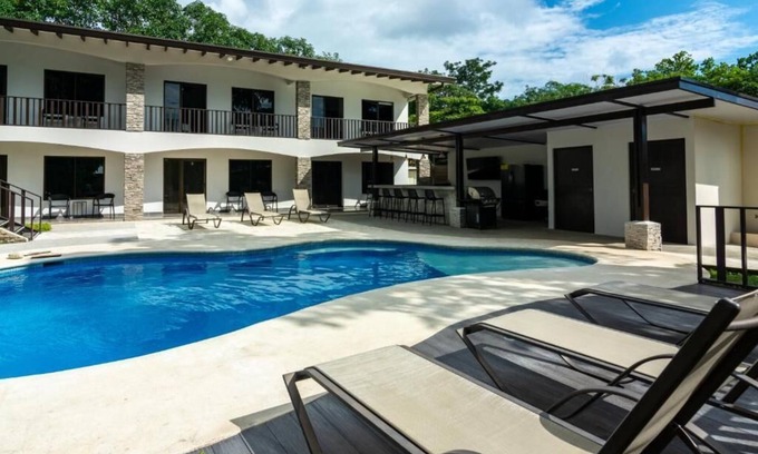 Jacó Hotel | Jacó 6-Bedroom Oasis – Pool, Tropical Vibes & Easy Walk Everywhere