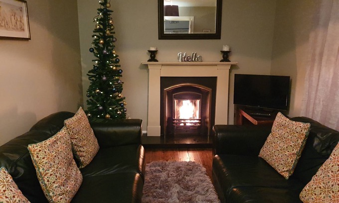 Stranorlar Casa | Jack's Place - Tres Habitaciones Casa, Capacidad 5