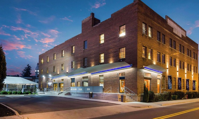 Pulaski Hotel | Jackson Park Inn, Ascend Hotel Collection